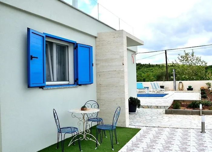 Dom wakacyjny Anna Comfortable Vinjerac